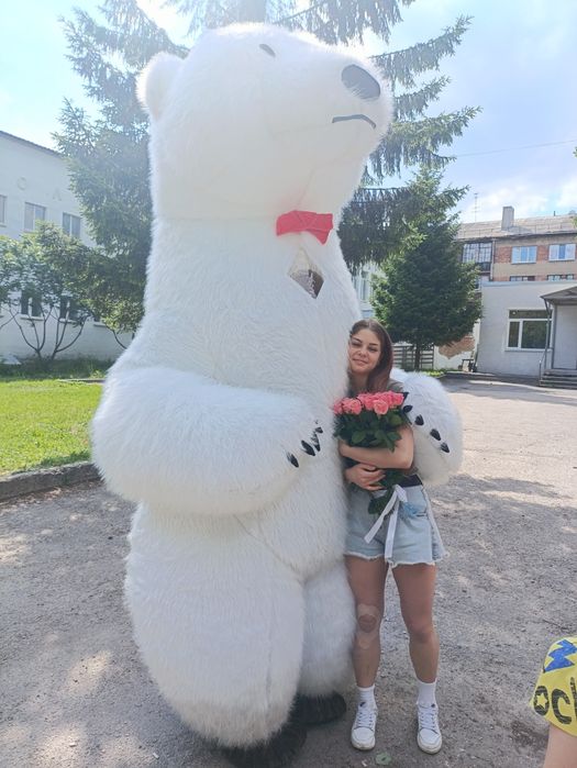 Привітання від ведмедика 1200 гривень плюс подарунок