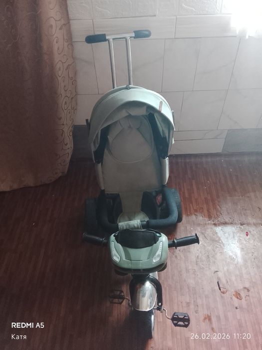 Дитячий велосипед з батьківською ручкою