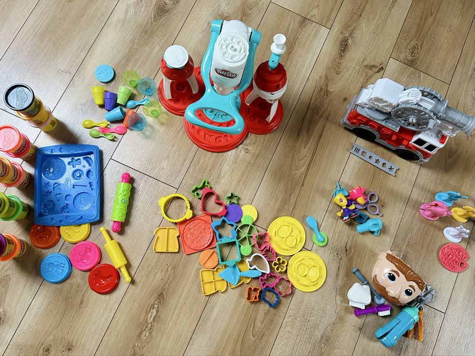 Mega zestaw play-doh lodziarnia, dentysta, koniki, straz pozarna