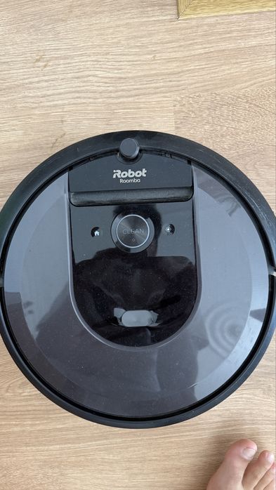 iRobot Roomba i7 + Clean Base | Base Auto-Esvaziamento + Filtros