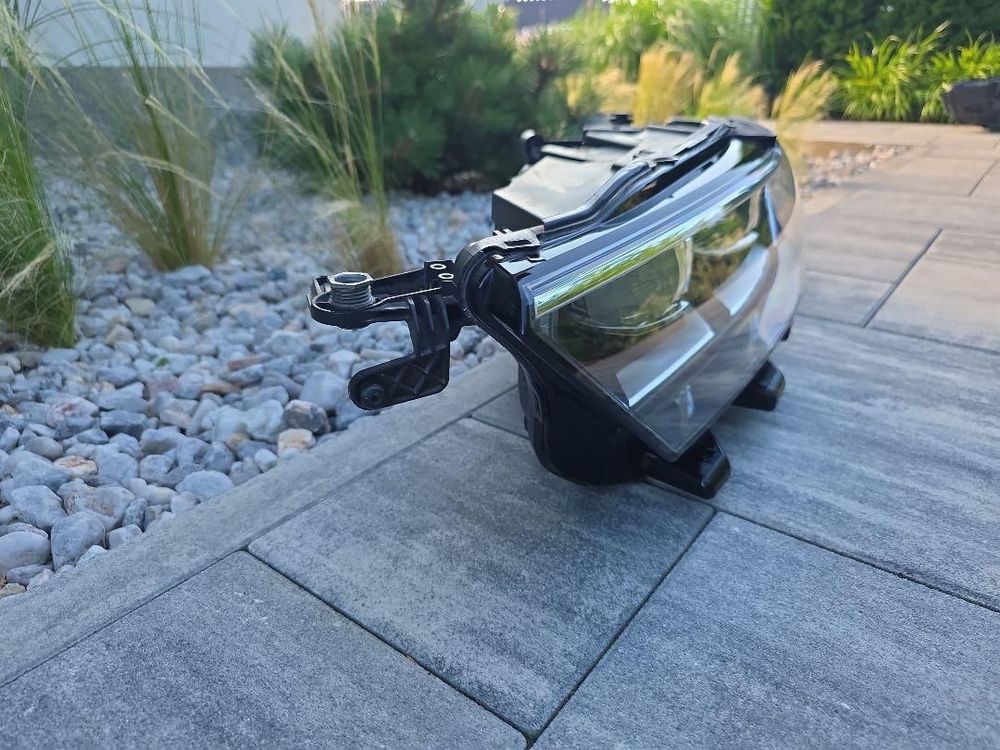 alt
