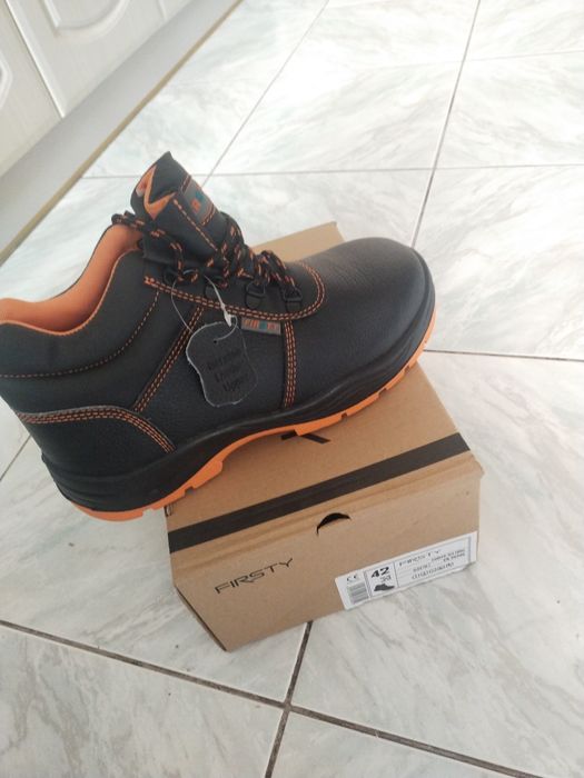 Резиновые сапоги 42 размер, ботинки 43