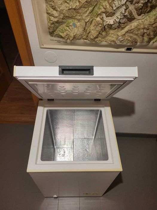 Arca congeladora horizontal – funcional e em bom estado