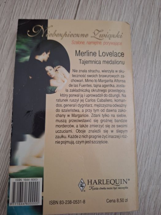 2. Książka  Harlequin niebezpieczne związki. Merline Lovelace- Tajemnica medalionu