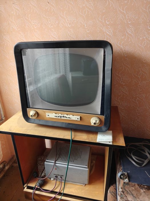 Zabytkowy Telewizor NEPTUN OT1491 (ok 1960 r.)