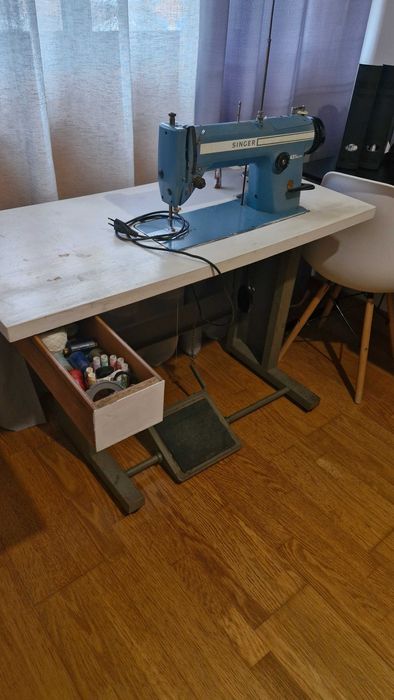 Máquina de Costura Industrial Singer 431 D200A / Máquina de Costura Industrial de Ponto Reto e Ponto Fixo