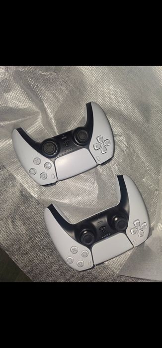 Playstation 5 fat z napedem dysk 1tb z ladowarka i 2 pady