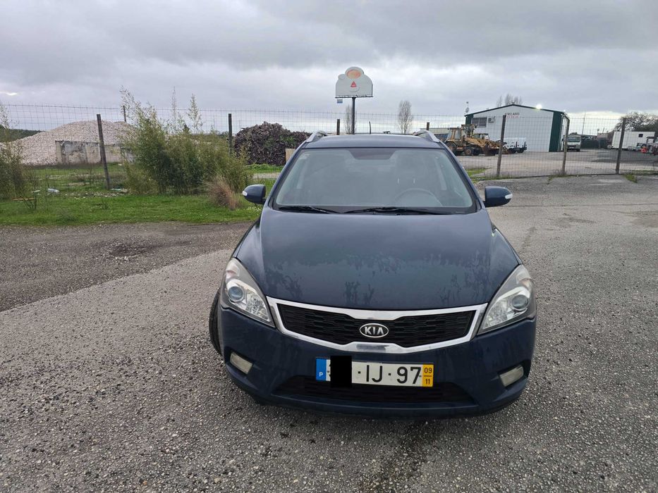 Kia Ceed 1.6 CRDi em bom estado