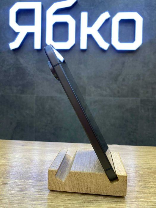 Смартфон Google Pixel 9 12/128GB Obsidian вживаний від Ябко