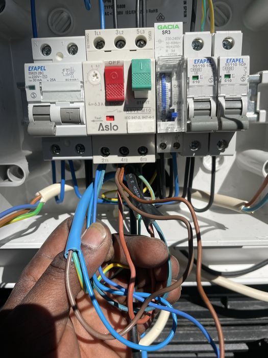 Manutenção e limpeza de piscinas