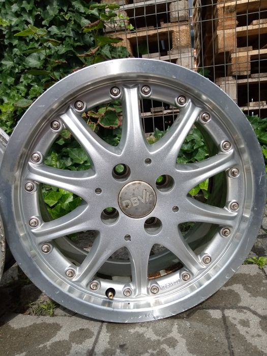 Диски Р15
Продам диски Р15
Розболтовка 4х100
Присутні сліди викорис