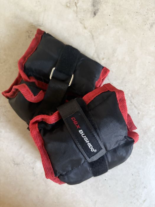 Bushido ciężarki na kostki na rzep 2x1 kg