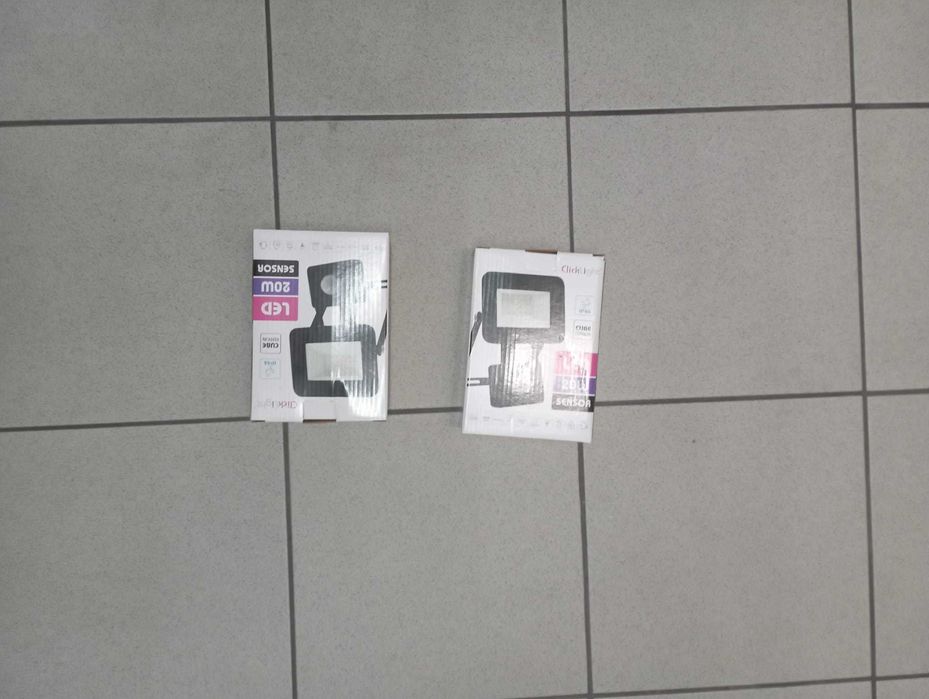 2 projetores com SENSOR NOVOS