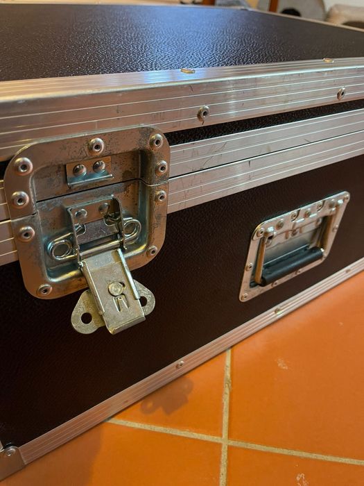 Flightcase / Caixa de transporte