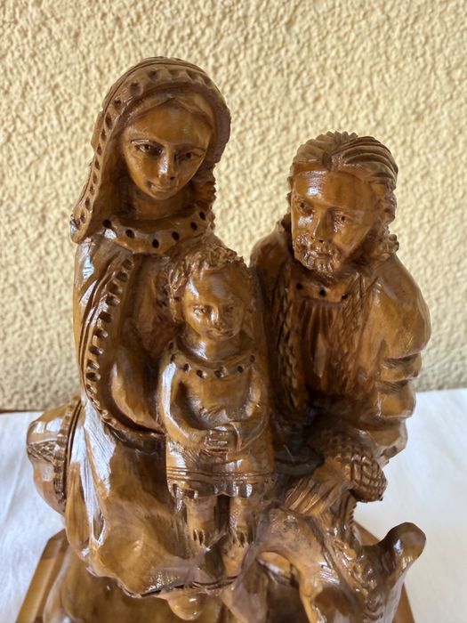 Figurka Św Rodziny drewniana