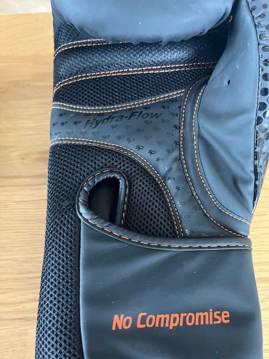 Rękawice bokserskie Starpro M33 8 oz – czarne