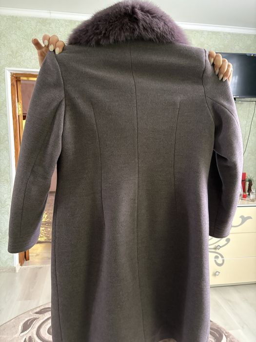 Продам нове кашемірове пальто