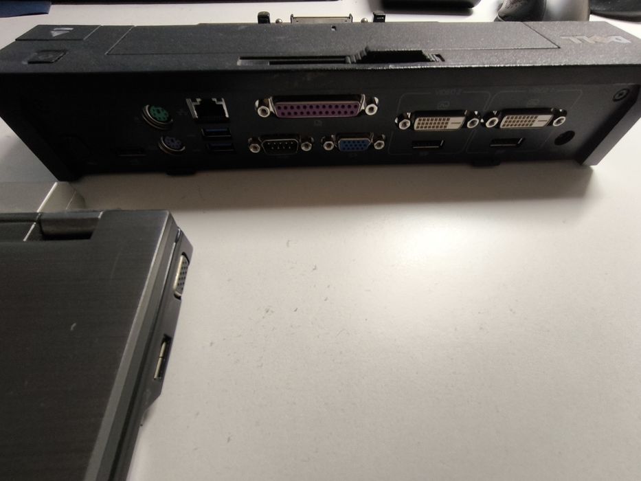 Dell latitude E4310 + stacja dokująca
