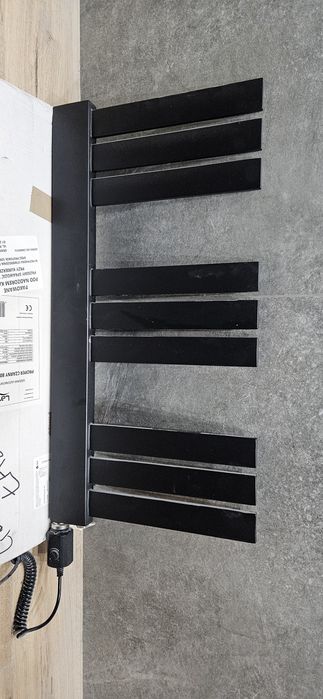 Kompletny elektryczny grzejnik łazienkowy