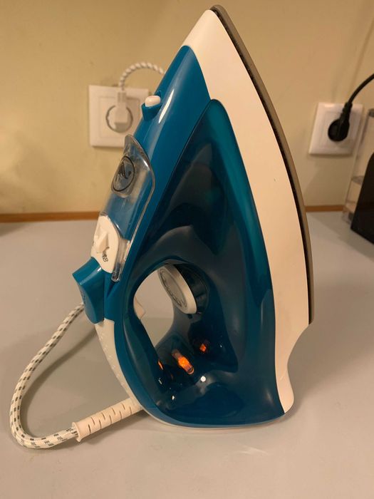 Ferro a vapor Tefal Access Easy – funcional (base com desgaste)