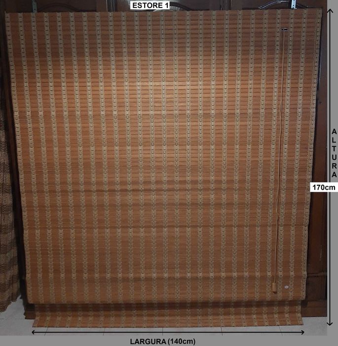 4 estores de janelas (bem estimados)