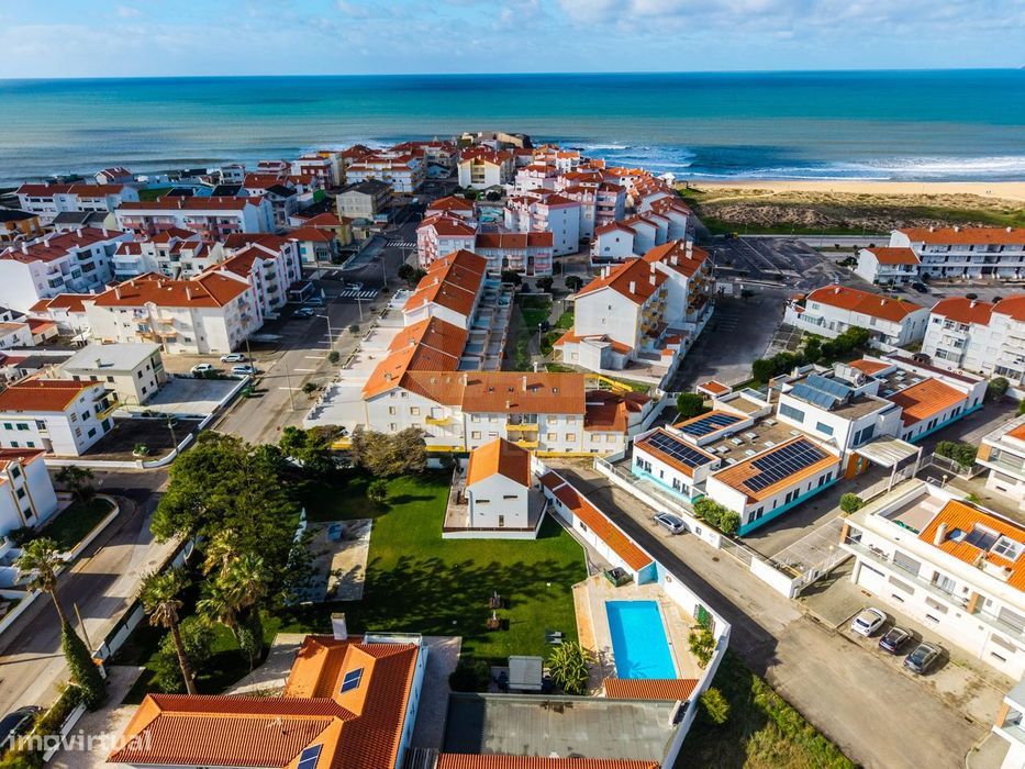 Café, Bar, Restaurante com 2 Salas e esplanada, a 50m da Praia!