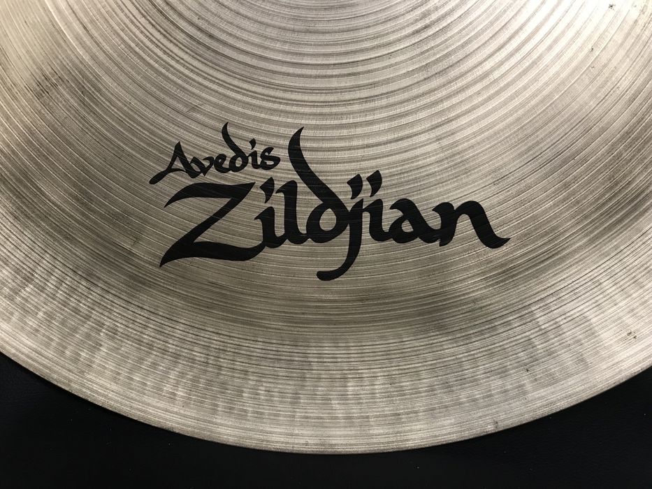 Zildjian 18" A-Series China Boy Low (OPORTUNIDADE)