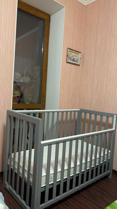 Продам дитяче ліжко в  гарному стані