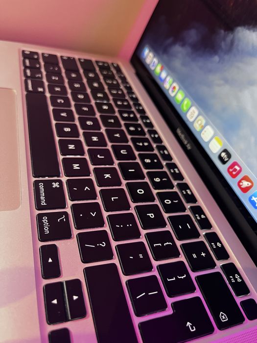 MacBook Air 2020 M1/512GB + Magic mouse