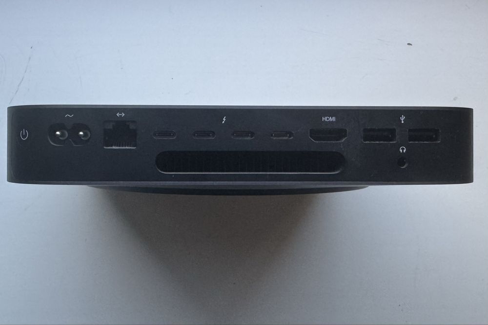 Apple Mac mini (2018), i3 3,6 ГГц, SSD 128, RAM 8 A1993 MRTR2LL/A