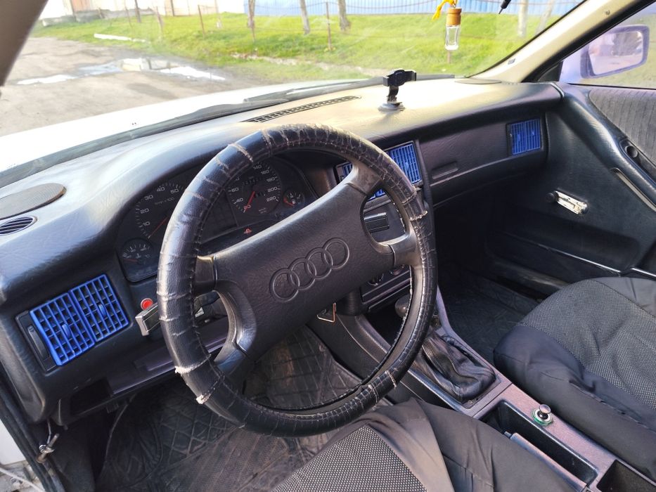 Продається ауді 80 б3 1.8 бензин