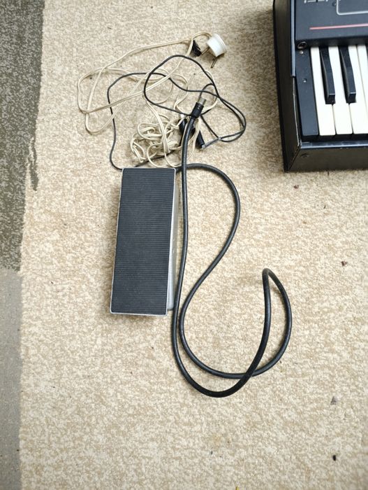 Продам електроорган