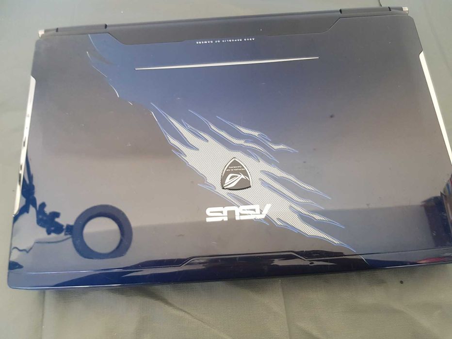 Vários modelos de portáteis para vendas de peças