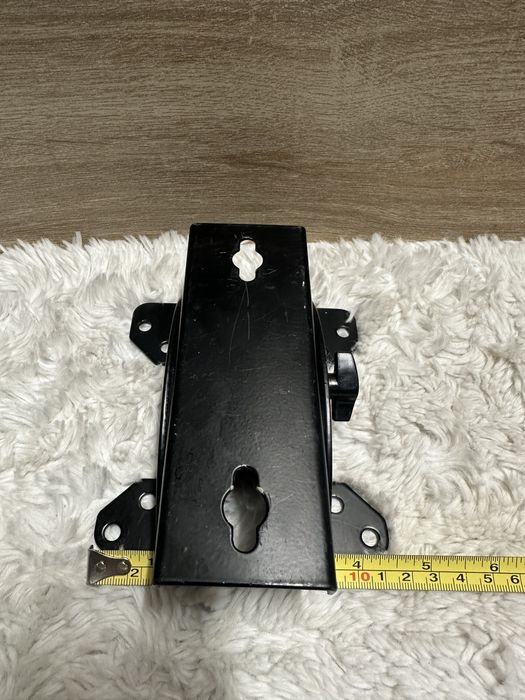 Uchwyt ścienny do telewizora