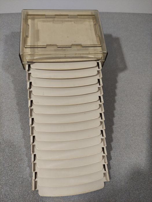 Caixa para guardar disquetes