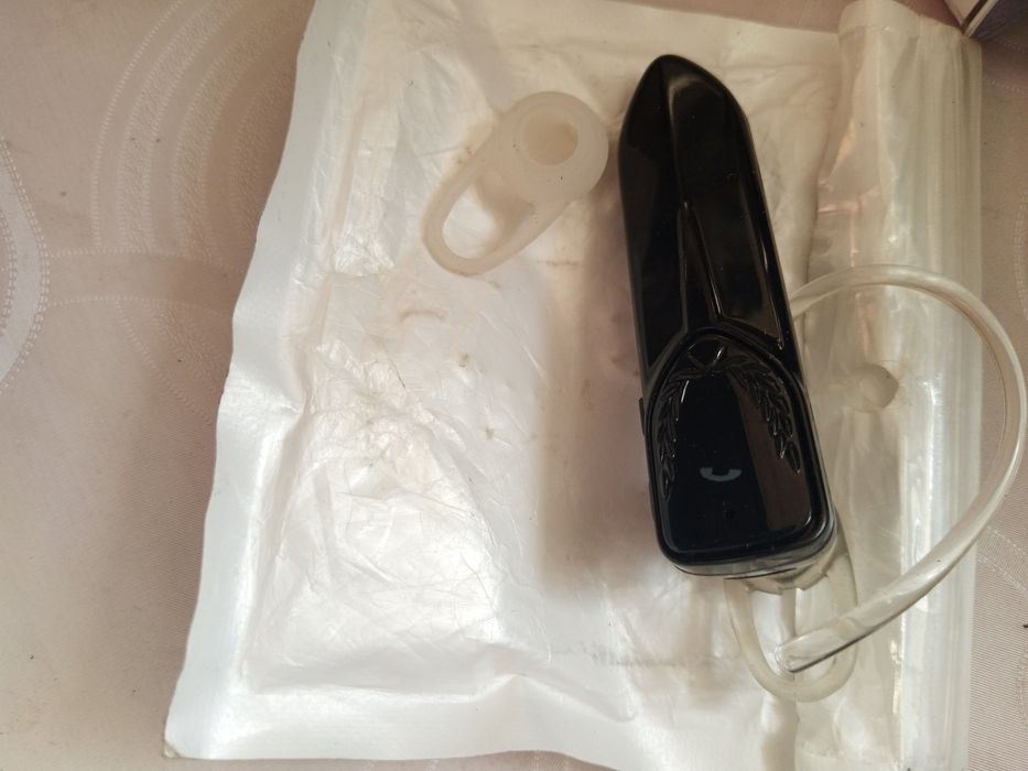 Продам Гарнитуру блютуз