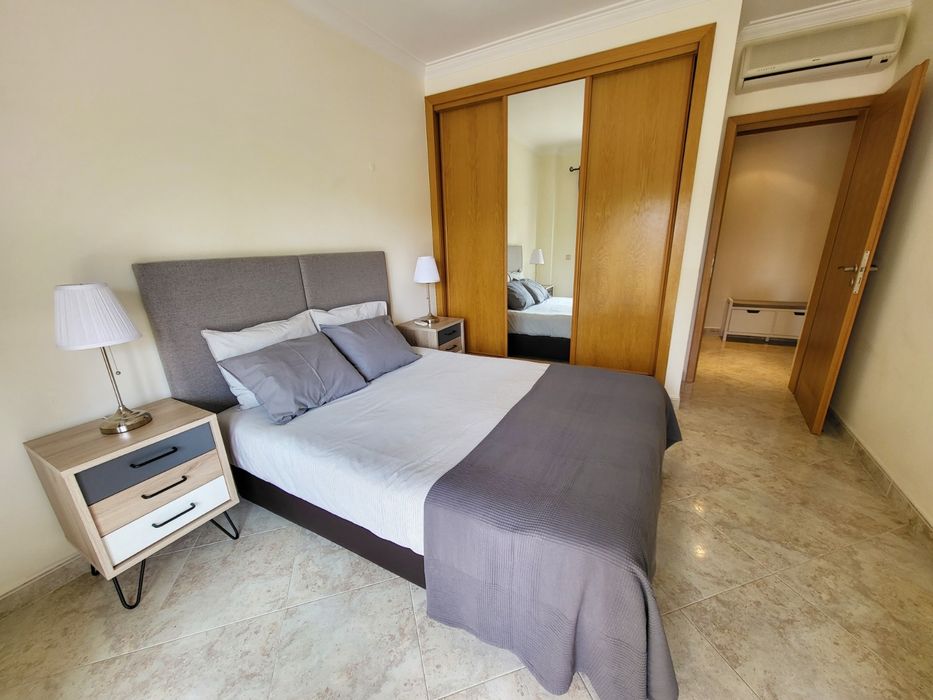 BAIXA DE PREÇO-FÉRIAS-Apartamento de  luxo  T1, Piscina e garagem, Praia da Rocha