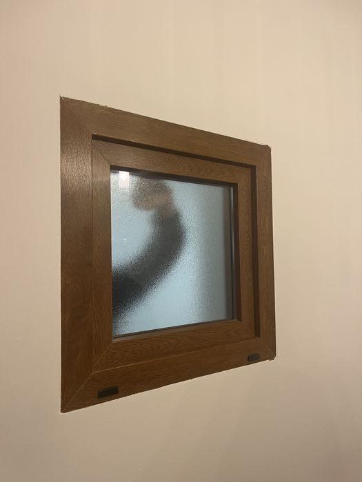 Janela de PVC Basculante Carvalho