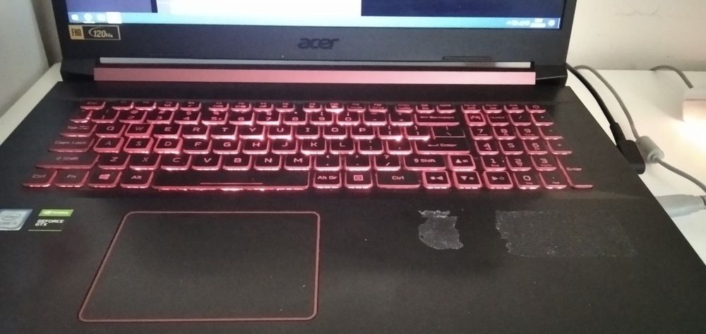 Acer Nitro 5 (istnieje możliwość wymiany na iphone)