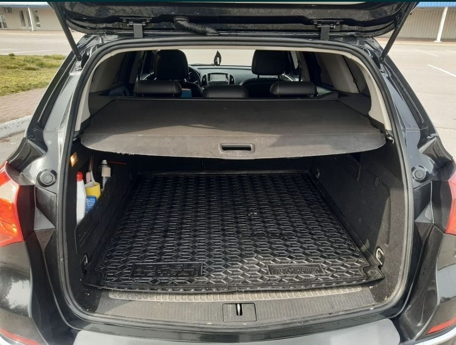 Продам авто, опель астра  j SPORTS TOURER