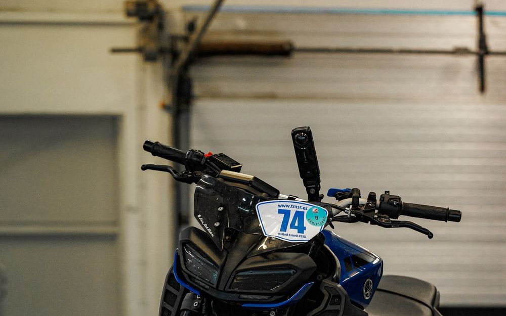 Yamaha MT09(troco por mota de pista)