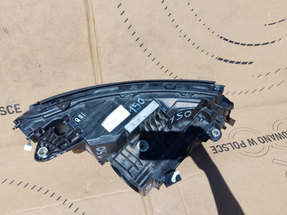 Mercedes-Benz EQC 2021 Przód strona lewa Lampa  przednia