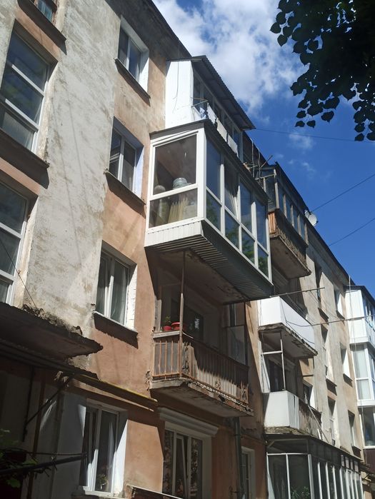 Балкони та лоджії під ключ.