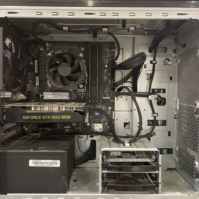 Desktop Gaming LENOVO Legion T5