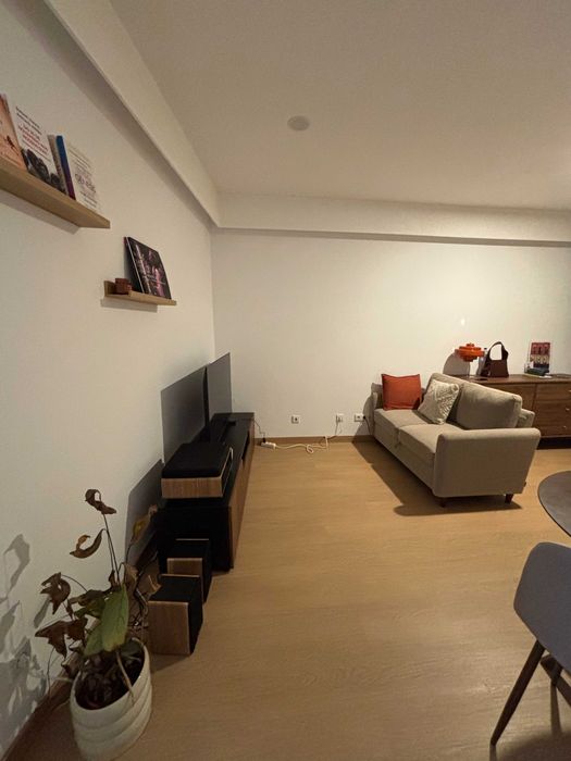 T0 remodelado e mobiliado no Principe Real