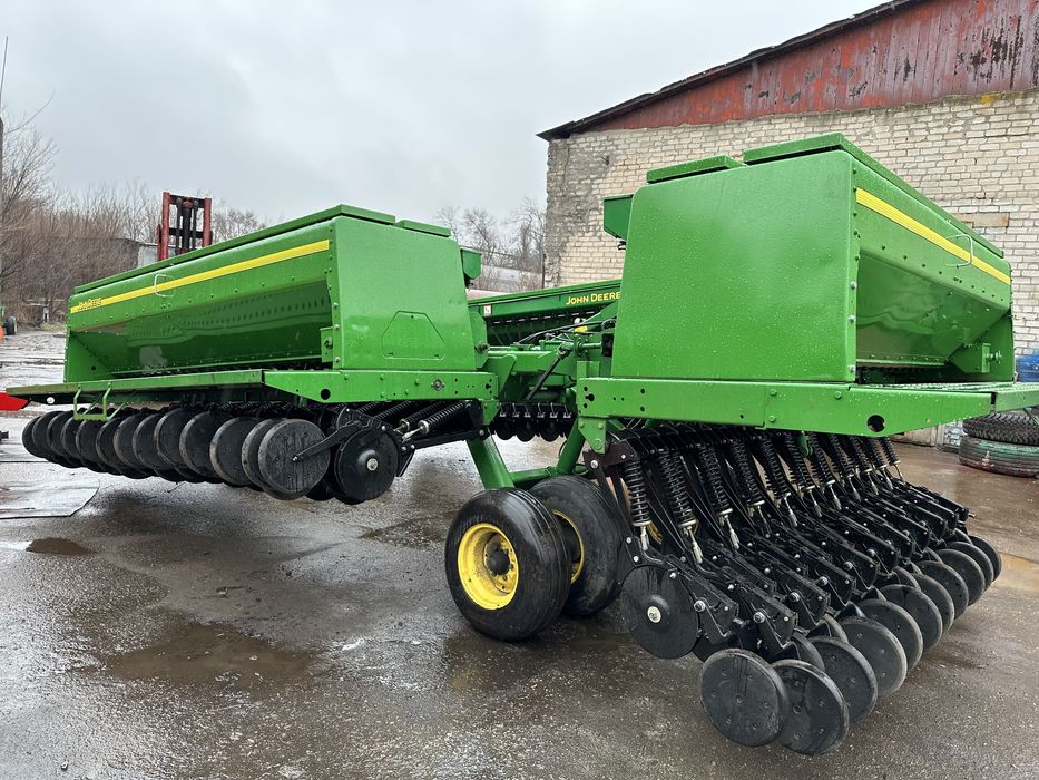 Сеялка John Deere 455 Джон дир