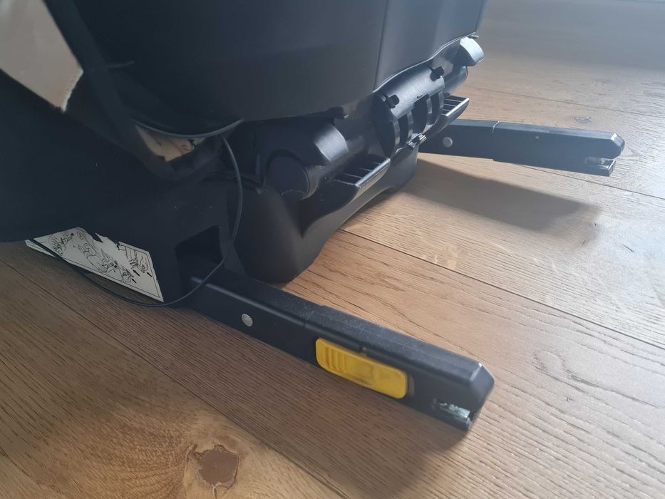 Fotelik samochodowy Recaro Monza Nova 2 Sealtfix
