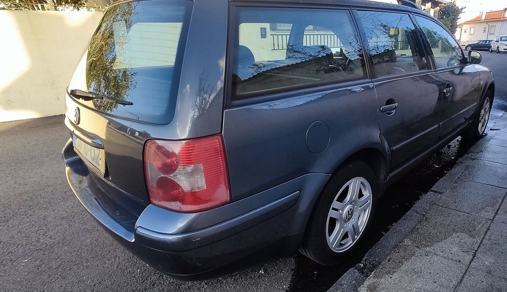 Vendo VW Passat 1.9 TDI