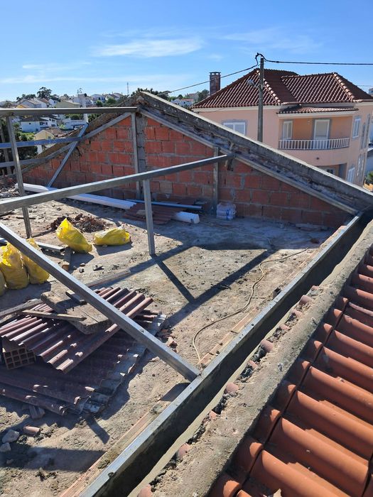 serralheria  e telhados  em telhas sanduich melhor preço  em portugal
