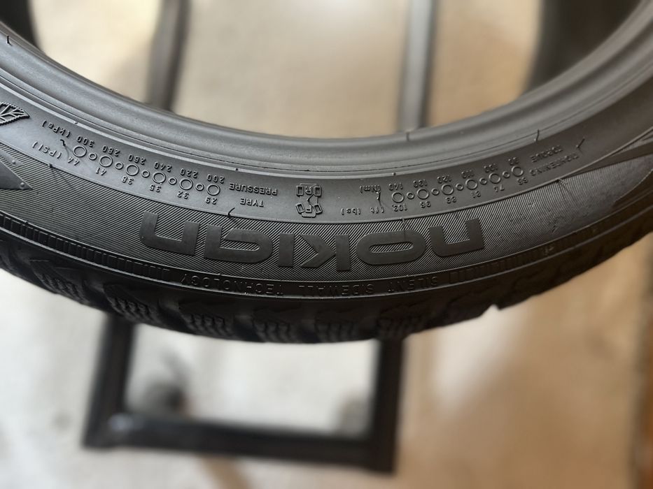 Зимові шини‼️225/45 R18 Nokian WR d4 95V 8мм 2023рік